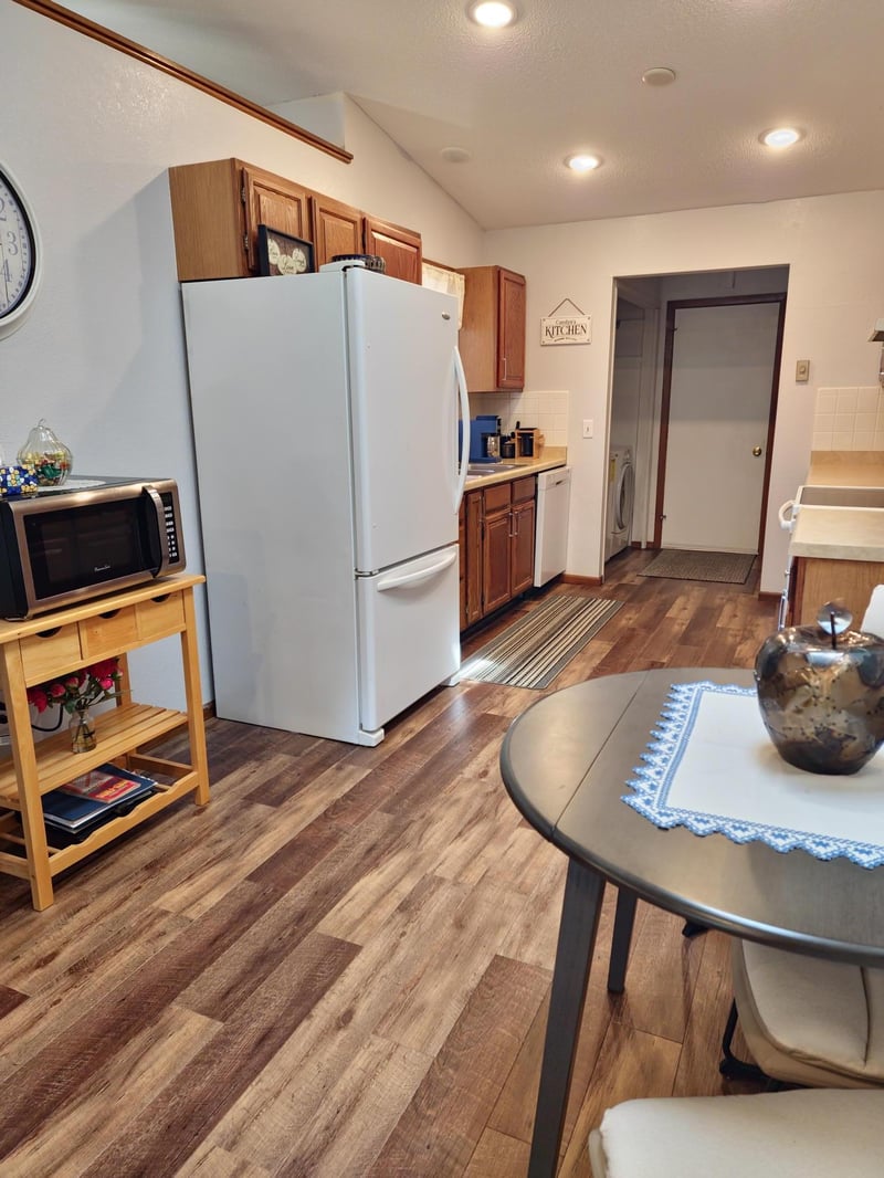 912 3rd St N #7, Cold Spring, MN 56320