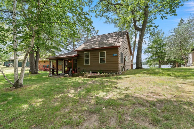 35339 Lake Bertha Cir, Pequot Lakes, MN 56472