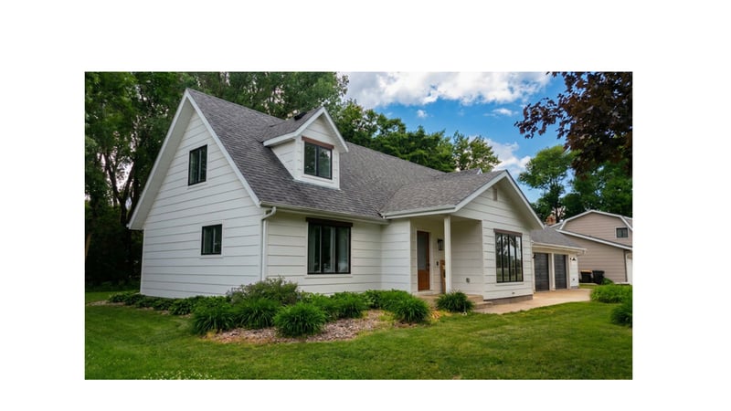 817 17th St, Windom, MN 56101
