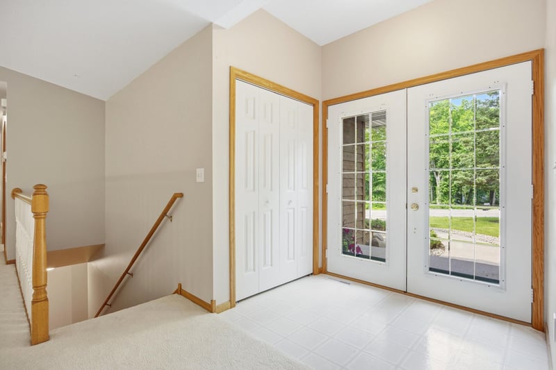 1361 S Shore Dr, Detroit Lakes, MN 56501