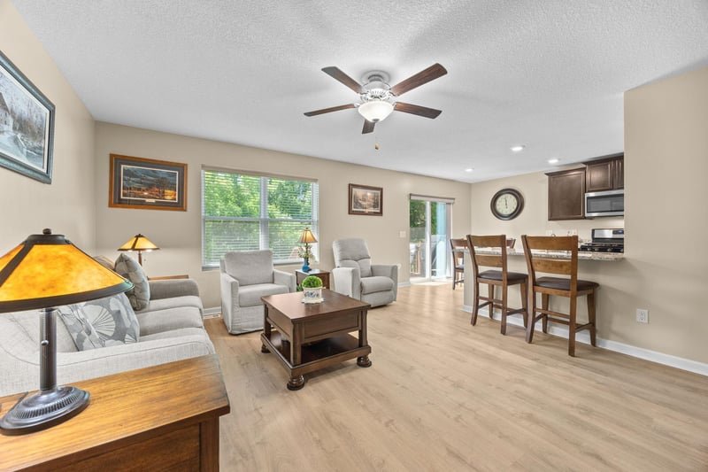 1042 White Tail Ln, Montrose, MN 55363