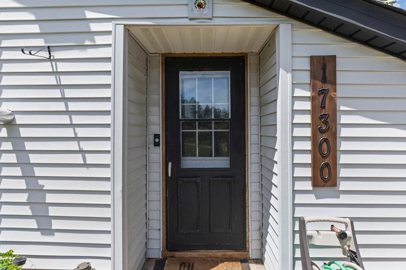 17300 Interlachen Dr NE, Ham Lake, MN 55304