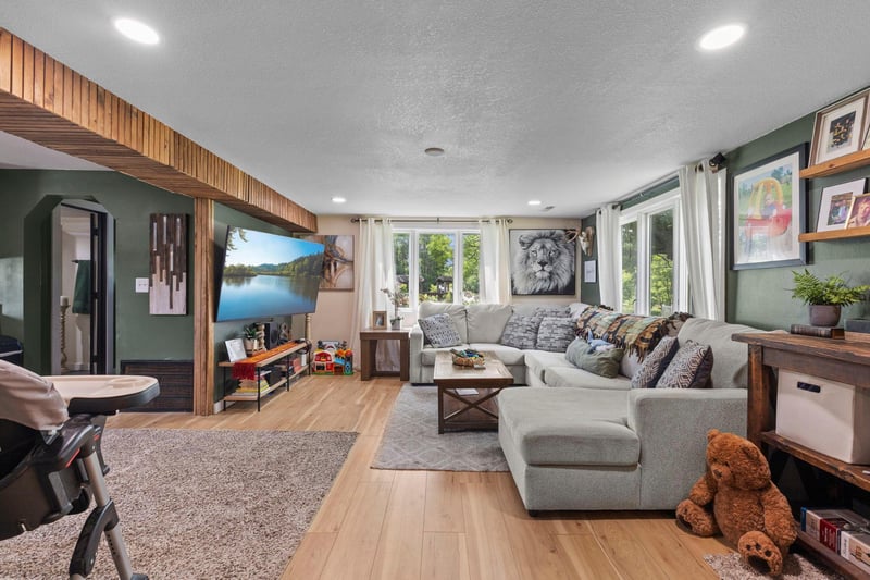 17300 Interlachen Dr NE, Ham Lake, MN 55304