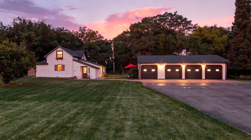 17300 Interlachen Dr NE, Ham Lake, MN 55304
