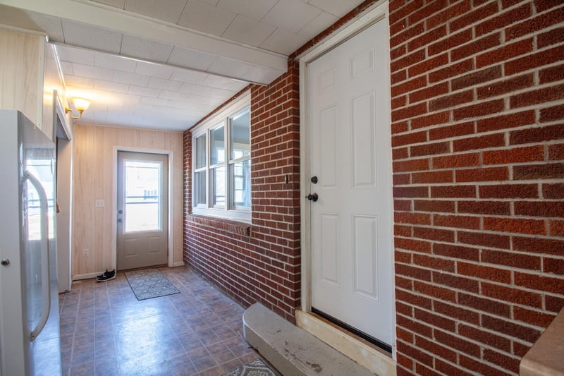 705 Marshall Ave, Henning, MN 56551