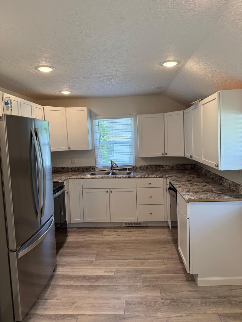 647 2nd Ave SW, Hutchinson, MN 55350