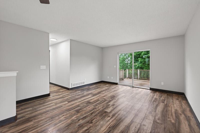 105 Dresden Ln, Waverly, MN 55390
