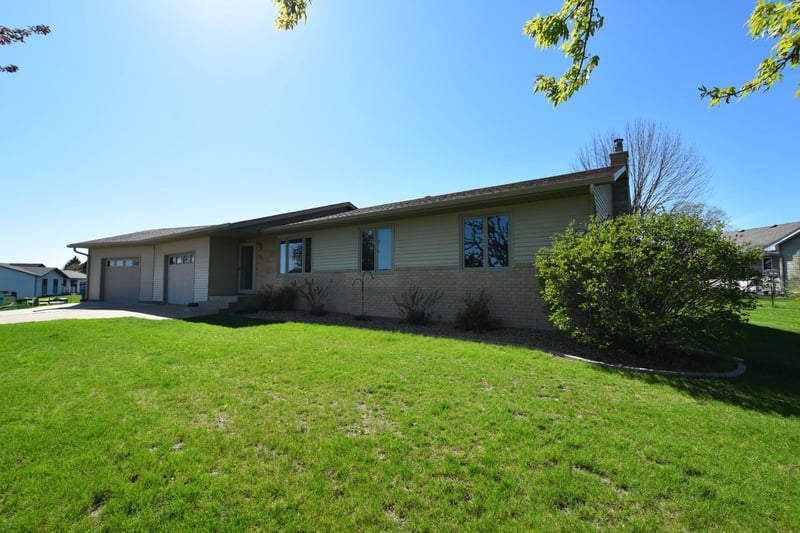 109 Brenda Ln, Goodhue, MN 55027