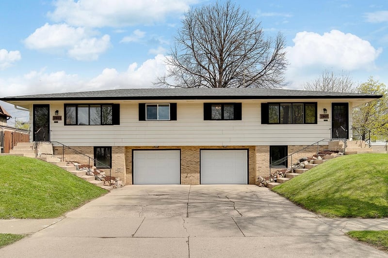 2801 Lincoln St NE, Minneapolis, MN 55418