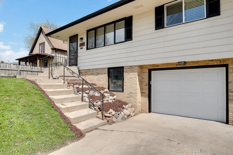 2801 Lincoln St NE, Minneapolis, MN 55418