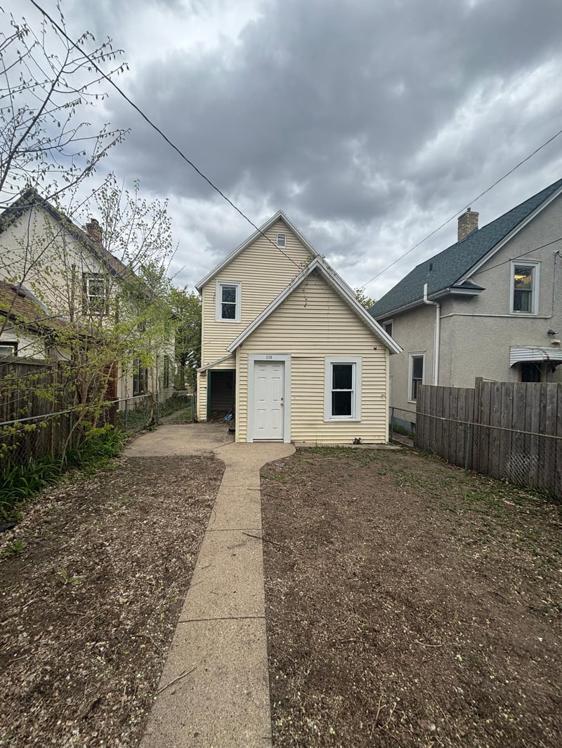 3530 19th Ave S, Minneapolis, MN 55407