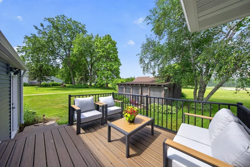 1290 West Ave, Zumbrota, MN 55992