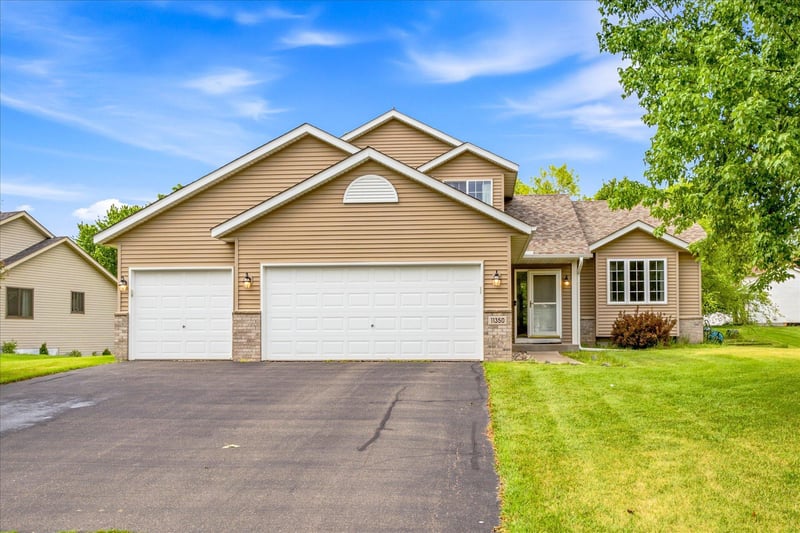 11350 53rd St NE, Albertville, MN 55301