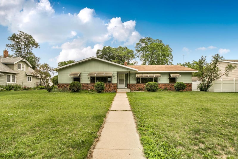 826 21st Ave N, Saint Cloud, MN 56303