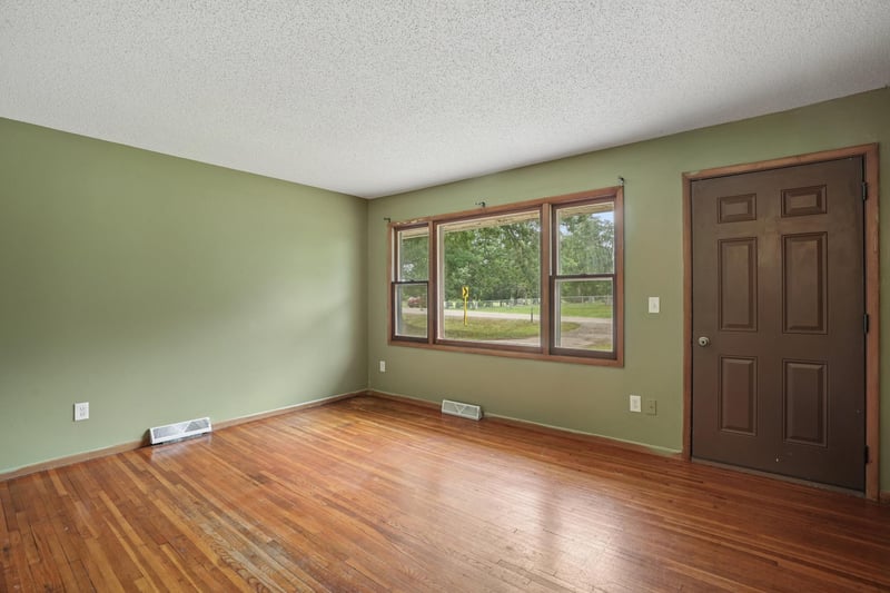 26430 146th St NW, Zimmerman, MN 55398