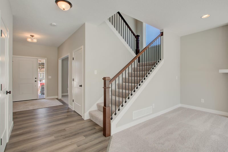 22508 Thrush St, Oak Grove, MN 55005