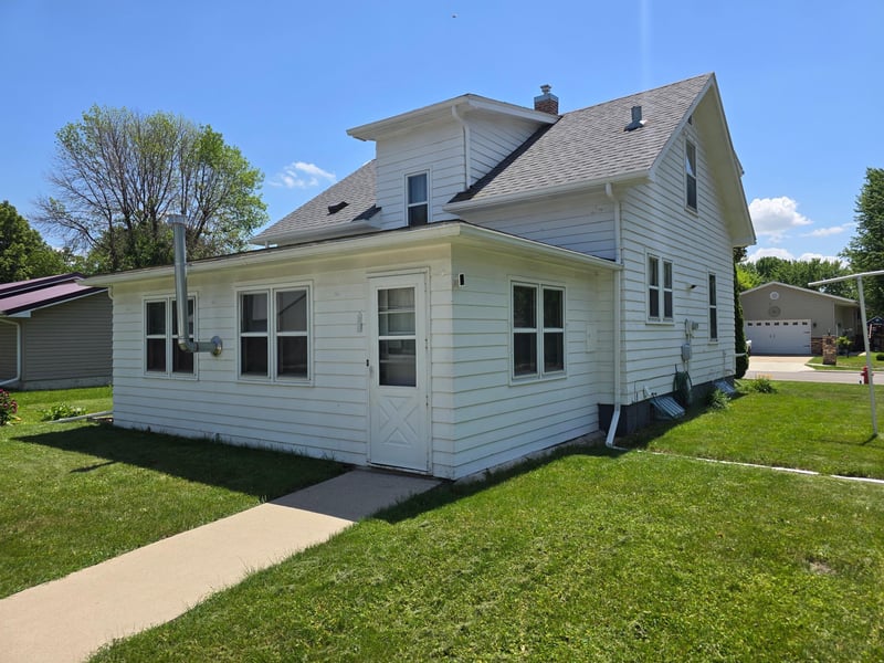 1601 Murray Ave, Worthington, MN 56187