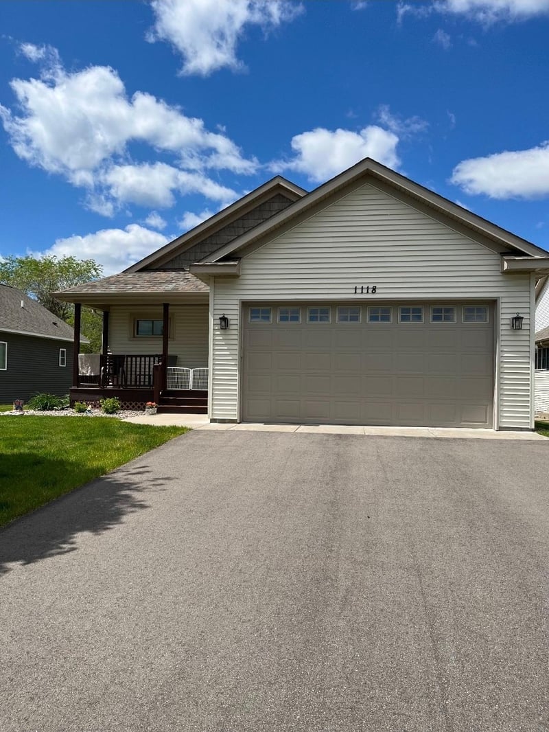 1118 Melody Ct NW, Isanti, MN 55040