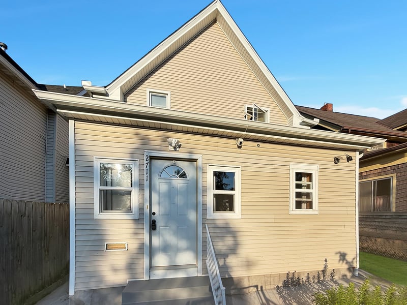 2711 14th Ave S, Minneapolis, MN 55407