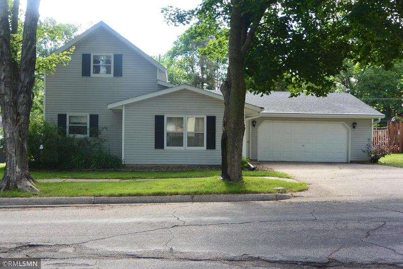 1514 Chandler Ave N, Glencoe, MN 55336