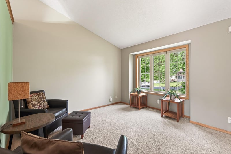 6007 Nathan Blvd, Rockford, MN 55373