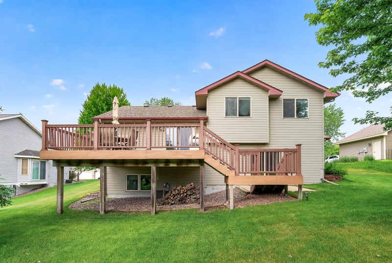 6007 Nathan Blvd, Rockford, MN 55373
