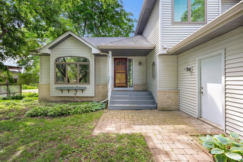 4909 W 150th St, Savage, MN 55378