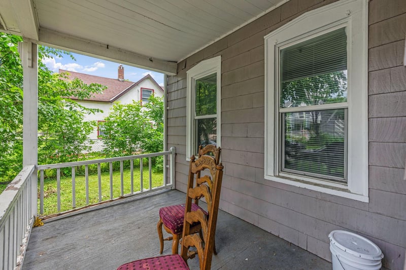 454 Sherburne Ave, Saint Paul, MN 55103