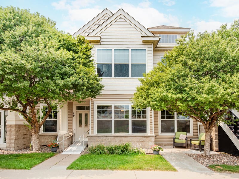 620 Wesley Commons Dr #19, Golden Valley, MN 55427