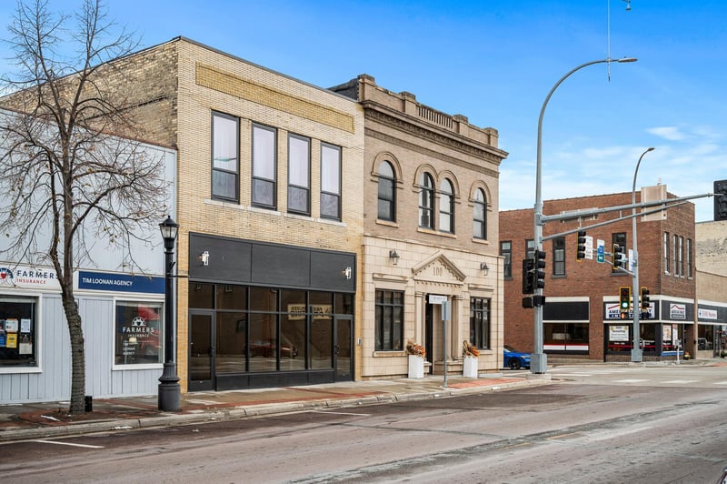 102 State St N, Waseca, MN 56093