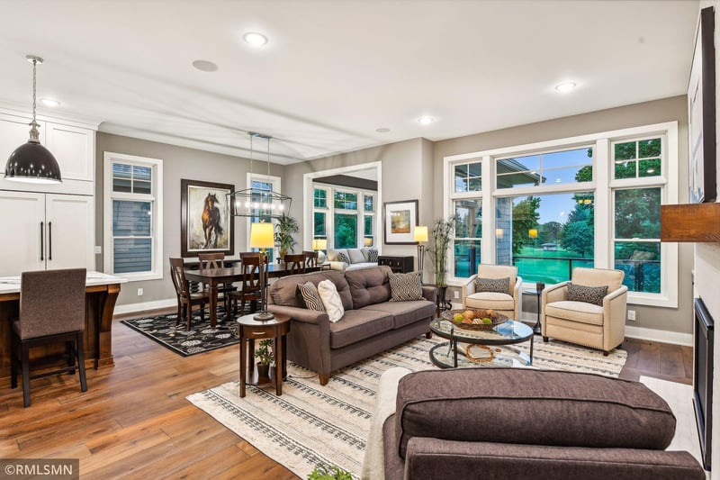 1230 Greenway Ps, Golden Valley, MN 55427