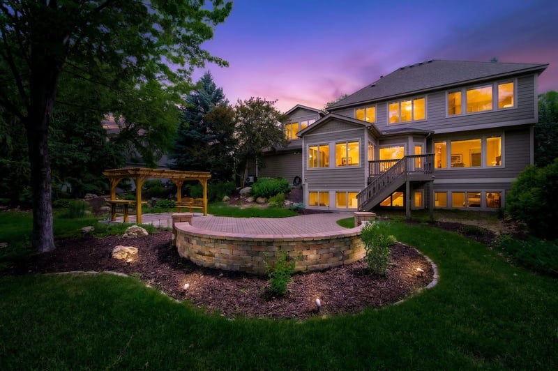 3034 Edgewater Dr, Woodbury, MN 55125