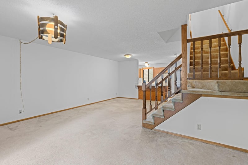 112 South Dr #D, Circle Pines, MN 55014
