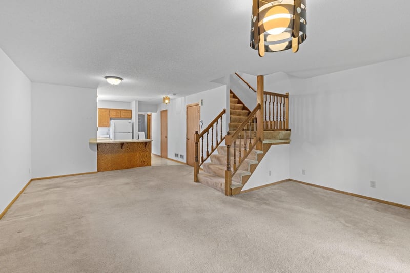 112 South Dr #D, Circle Pines, MN 55014