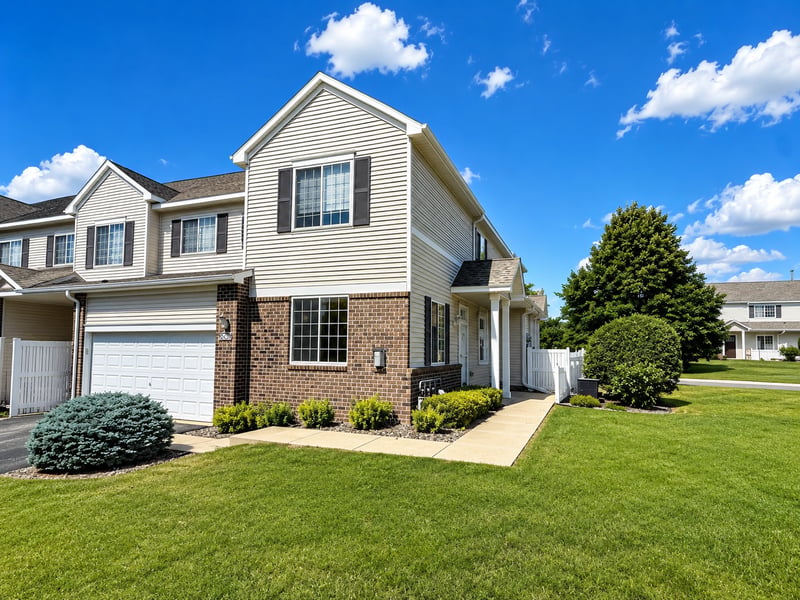 5886 Camellia Ct NW, Rochester, MN 55901
