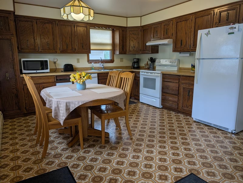 1124 8th St, International Falls, MN 56649