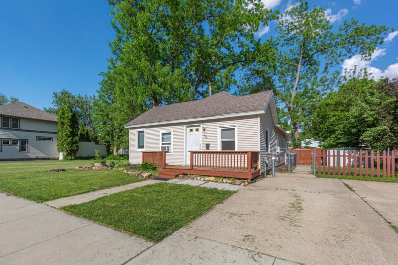 109 Florence St, Mankato, MN 56001