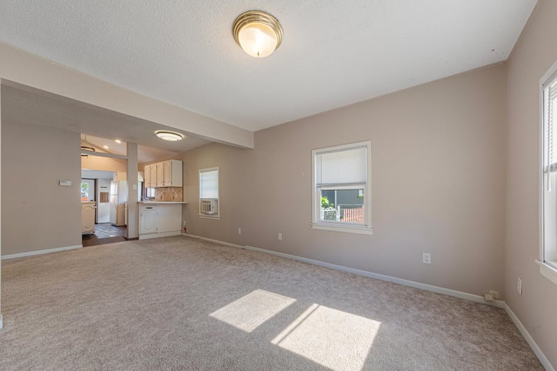 109 Florence St, Mankato, MN 56001