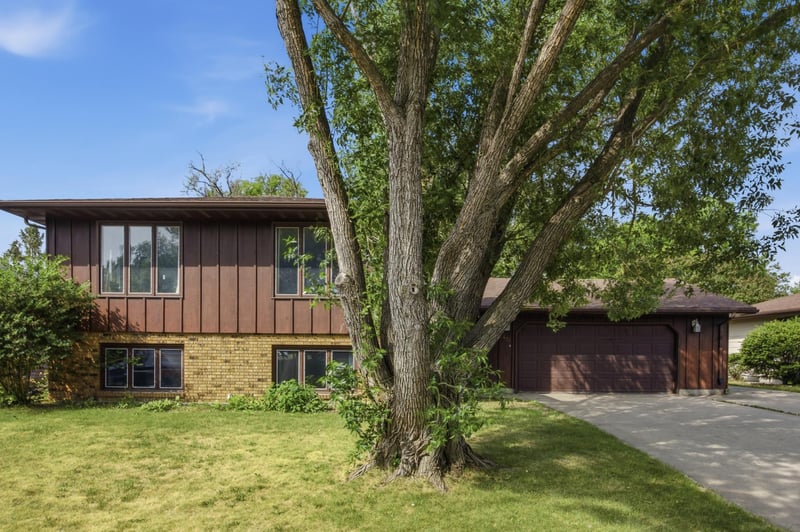 421 Rensvold Blvd, Moorhead, MN 56560