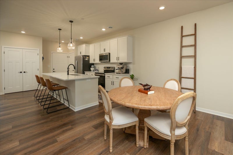5204 Harvest Square Pl NW, Rochester, MN 55901