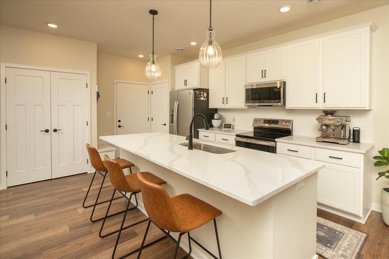 5204 Harvest Square Pl NW, Rochester, MN 55901