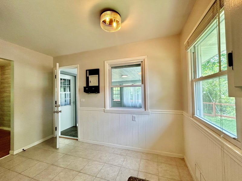 3611 Hampshire Ave N, Crystal, MN 55427