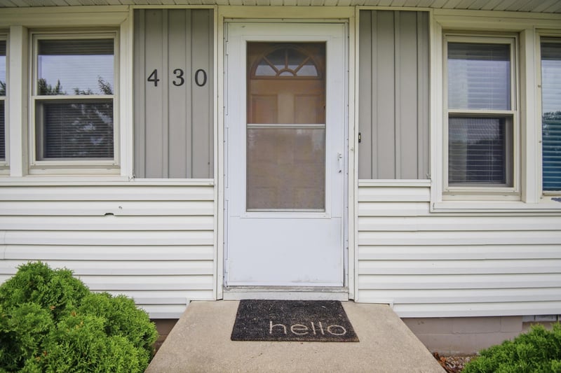 430 5th St SW, Plainview, MN 55964