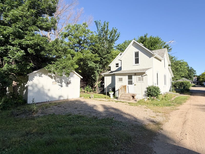 1304 3rd Ave, Worthington, MN 56187
