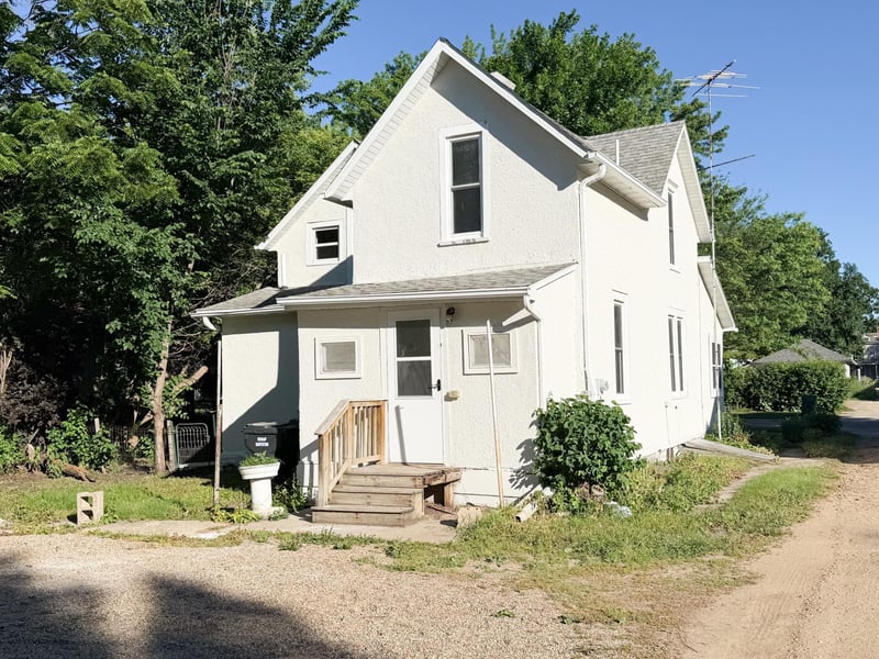 1304 3rd Ave, Worthington, MN 56187