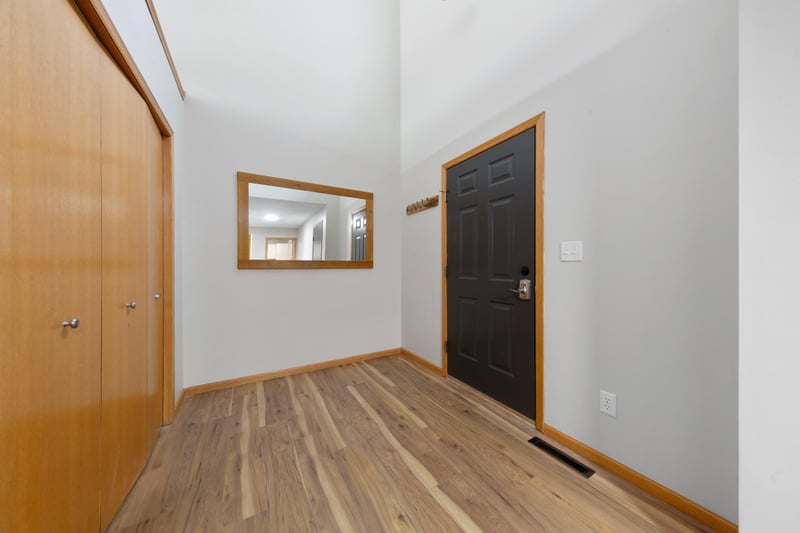 2382 Rushmore Rd, Hastings, MN 55033