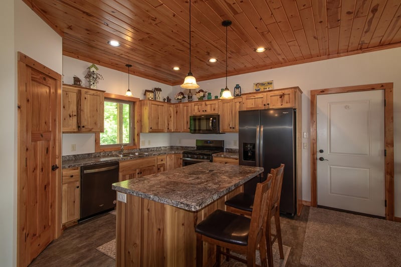 22281 Shadow Point Rd, Emily, MN 56447