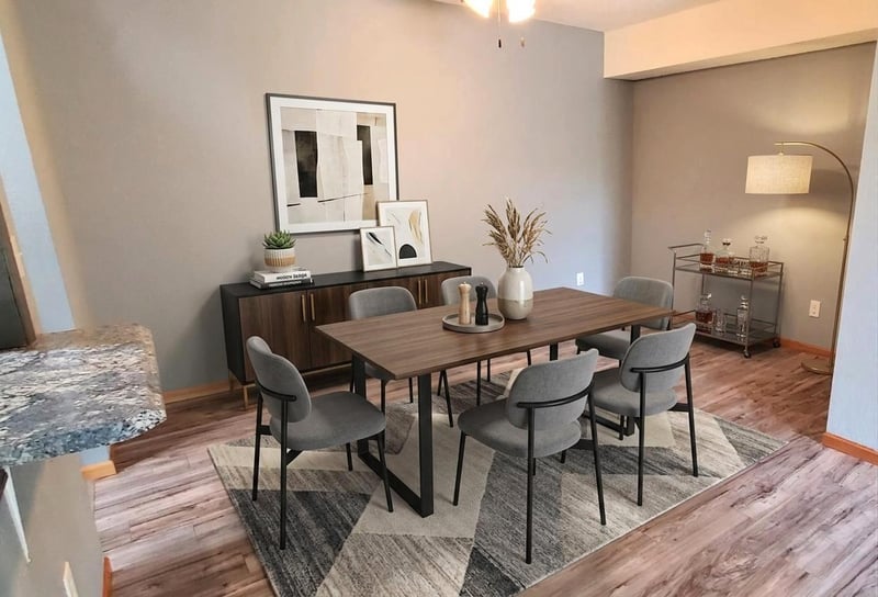 3420 Golfview Dr #121, Eagan, MN 55123