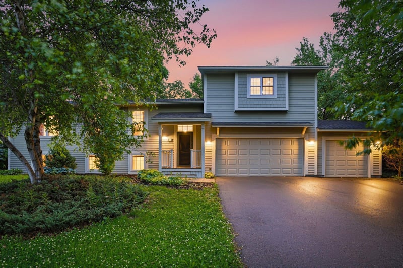 785 Santa Vera Dr, Chanhassen, MN 55317