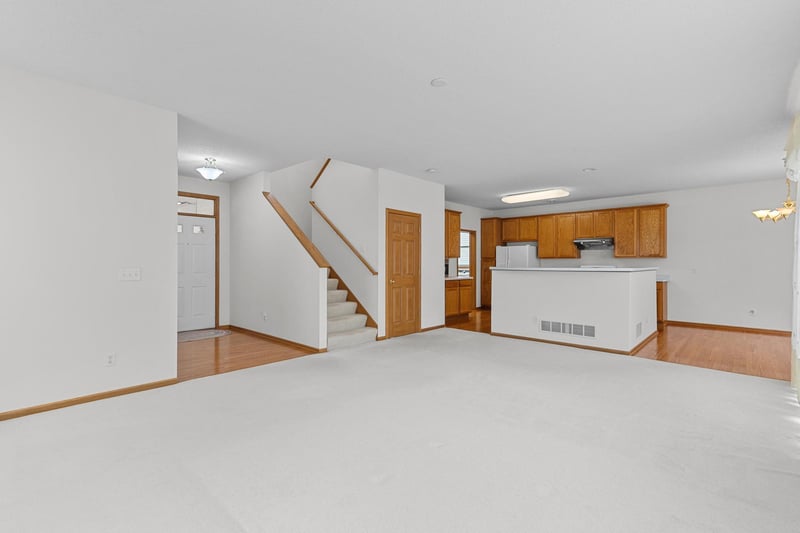 2253 118th Ave NE, Blaine, MN 55449